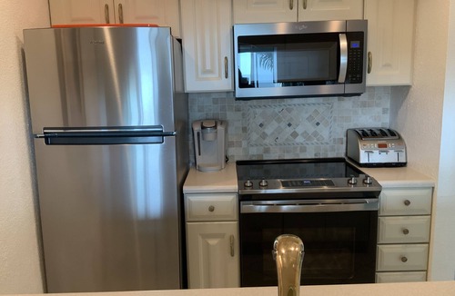 North Ocean City Condo | Delightful Escape, Oceanfront 2BDR , Awesome Views, Pool, Clean!