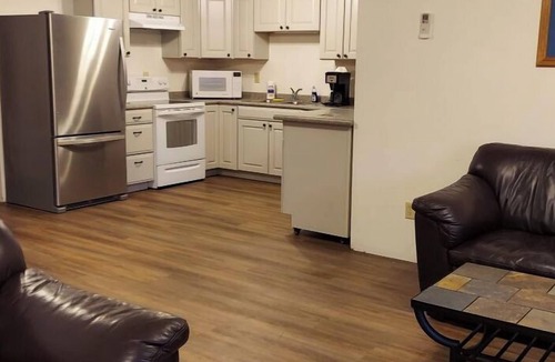 Devils Lake Condo | Deluxe 2 Bedrooms 8 XL Twin beds Ground Level Condo 2 bathrooms #8