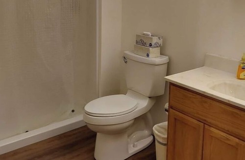 Devils Lake Condo | Deluxe 2 Bedrooms 8 XL Twin beds Ground Level Condo 2 bathrooms #8