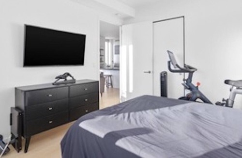 Downtown Brooklyn Apartment | Deluxe Sky High Suite