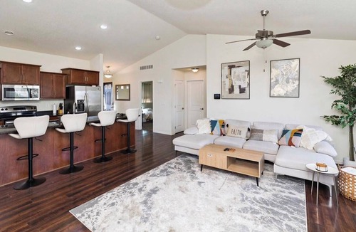 Berwick House | Des Moines Ranch Retreat