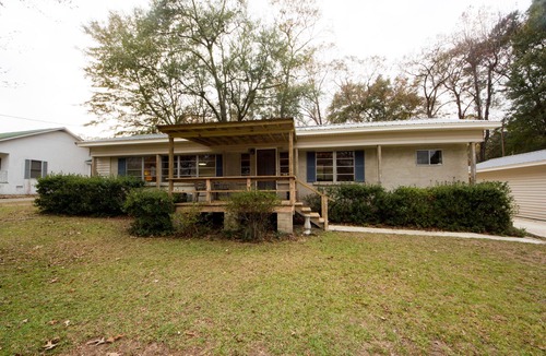 Santee House | Designer Lake House - newly renovated