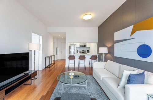 Downtown Jersey City Apartment | Detailed and Spacious One Bed in Jersey City