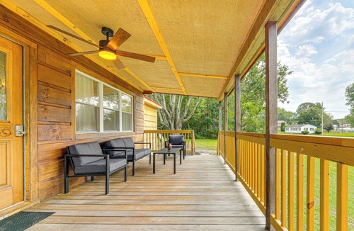 Lincoln Cabin | Dog-Friendly Retreat Near Delaware Bay