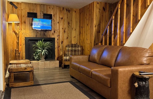 Lead Cabin | Double Diamond Lodge on Terry Peak-Your outdoor adventures await!