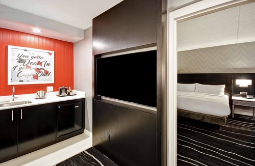 Deadwood Hotel | DoubleTree by Hilton Deadwood at Cadillac Jack's