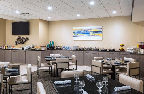 Madison Hotel | DoubleTree by Hilton Madison Downtown