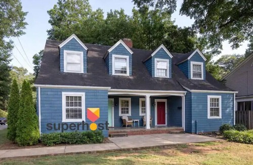 Spartanburg House | Downtown 1930s 2 BR home