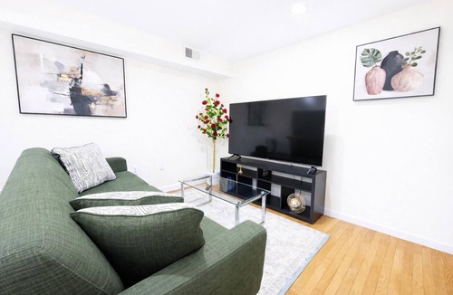 Downtown Baltimore Apartment | Downtown - Entire Apartment - 2BR/2BA