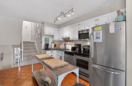 The Pines Condo | Downtown Rehoboth Beach Condo Sleeps 4 Parking