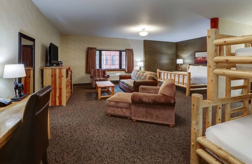 Sioux City Hotel | Downtown Sioux City Stay | Room for Group bookings | Near Riverfront