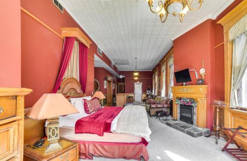 Yankton Apartment | Downtown Yankton Suite: Walk to Restaurants!