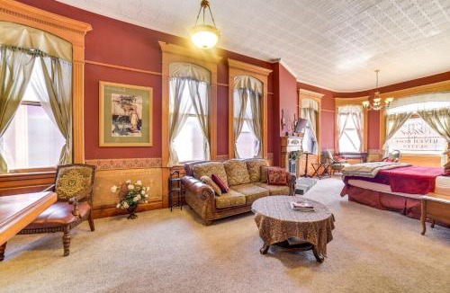 Yankton Apartment | Downtown Yankton Suite: Walk to Restaurants!