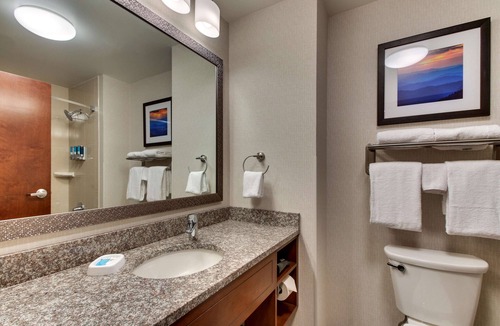 Ashley Oaks Hotel | Drury Inn & Suites Knoxville West
