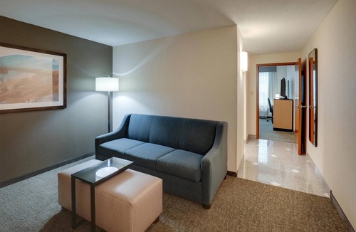 Gunter Afs Hotel | Drury Inn & Suites Montgomery
