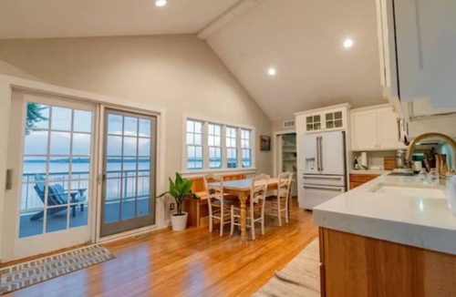 Waconia House | Dual Lakefront Homes for Families and Friends