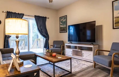 Southern Pines House | Ducks Landing Townhomes