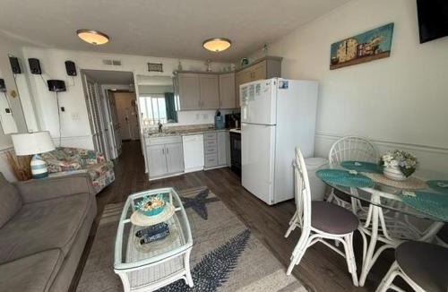 Garden City Apartment | Duneside III 206 Condo