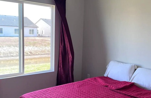 Wichita Apartment | Duplex just minutes from the airport, zoo, shopping and dining