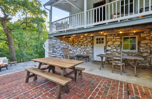 Lovettsville House | Dutchmans Creek Farmhouse