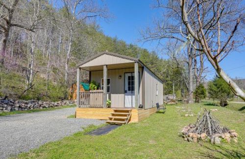 Rising Fawn Apartment | ‘Eagle’s Nest’ Studio in Rising Fawn: Creek Access