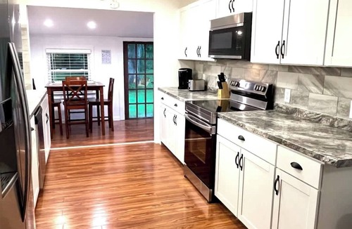 Fairfield Cottage | East Carolina Cottage - Pet Friendly, 3BR/2BA Private home on 3 Acres
