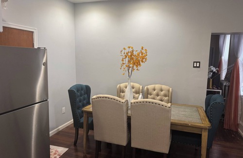 North Philadelphia Apartment | East Falls 1BR King Bed Free Parking Near Center City