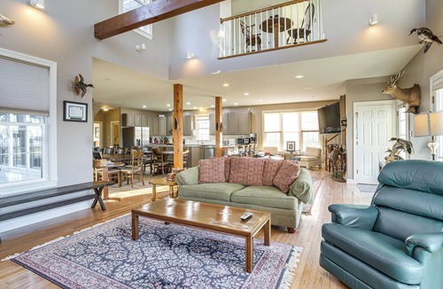 Crocheron House | Eastern Shore Group Getaway! Riverfront Home