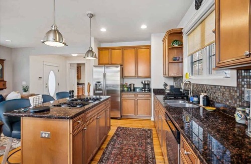 Annapolis House | Eastport 4 Bedroom Spacious Gem on Jefferson