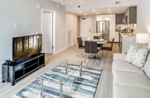 Woodmont Triangle Apartment | Easy Access to I-270| Close to Bethesda Central Farm Market |by GLS