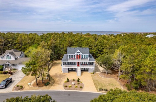 Corolla House | Easy beach access, private heated pool, Currituck Club amenities