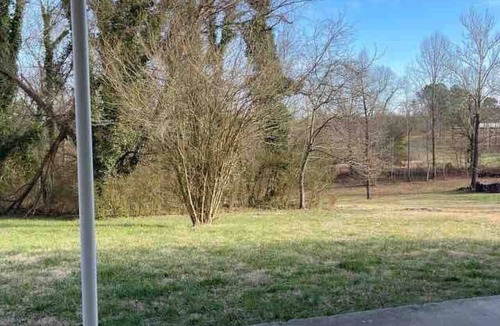 Rockwood House | Easy Checkout-Safe & Comfy 3BR-King Bed-Pets OK