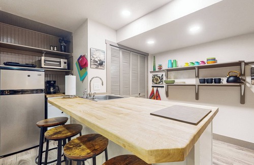 Greeley Condo | Easy Commuting! Renovated Greeley Apartment