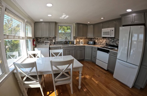 Surf City Apartment | Eco-Friendly Beach Block Apartment