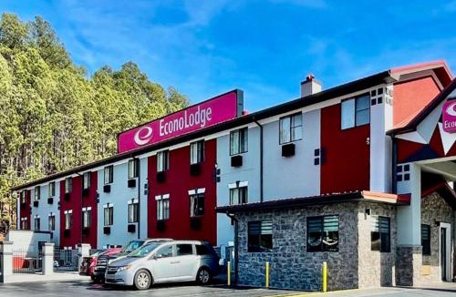 Cartersville Hotel | Econo Lodge Cartersville-Emerson Lake Point