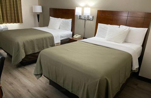 Cartersville Hotel | Econo Lodge Cartersville-Emerson Lake Point