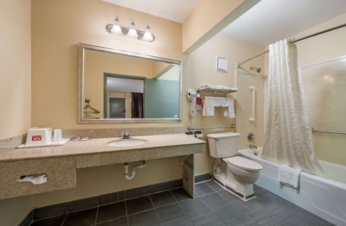 Good Hope Hotel | Econo Lodge Cullman South
