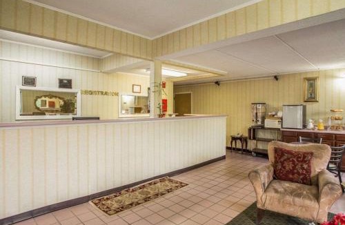 Lugoff Hotel | Econo Lodge Inn & Suites Lugoff
