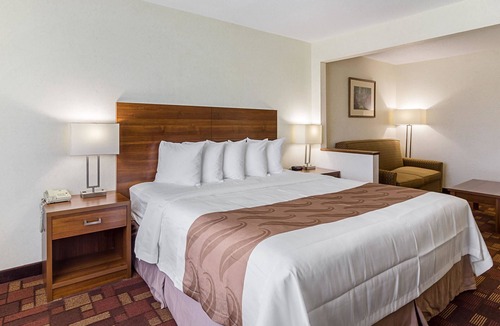 Luverne Hotel | Econo Lodge Luverne I-90
