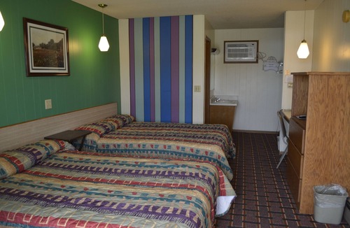 De Soto Hotel | Edgetowner Motel