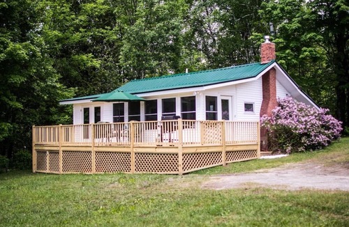 Westmore Cottage | Edgeview Cottage - Willoughby Lake View and Private Beach Access