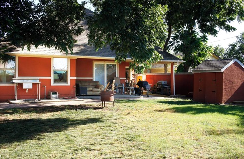 Central Oklahoma City House | Efficient and Modern home, Sleeps 8. Theres an airmattress that sleeps 2.