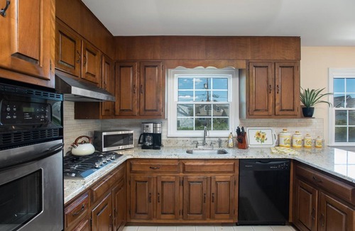 Spring Lake House | Elegant 4BR Ocean Block Home in Spring Lake Ocean Views & Steps to the Beach