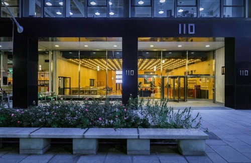 Financial District Apartment | Elegant Apartment Near Subway | Cook, Explore & Unwind in NYC Comfort