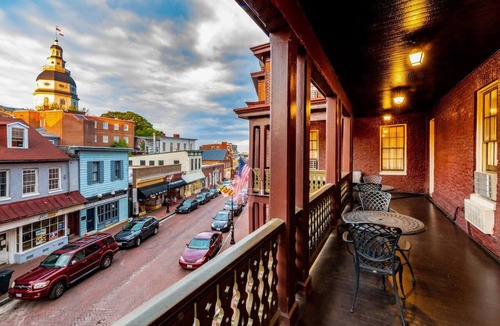 Historic District Hotel | Elegant Boutique Hotel Near Maryland State House - Short Walk