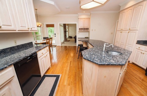 Duncan House | Elegant River Falls 5BR Home | Golf Community Living
