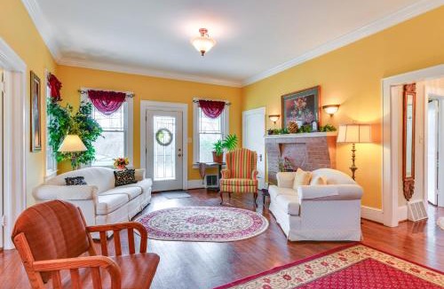 Lincolnton House | Elegant + Spacious Retreat ~ 18 Mi to Lake Norman!