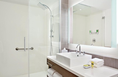 Hanover Hotel | Element by Marriott Arundel Mills BWI Airport