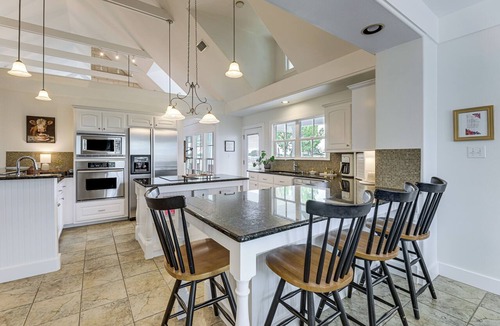 Milam County House | Elevated Farmhouse Getaway in Thorndale