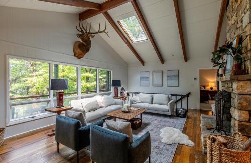 Boone House | Elk Watch at Hound Ears